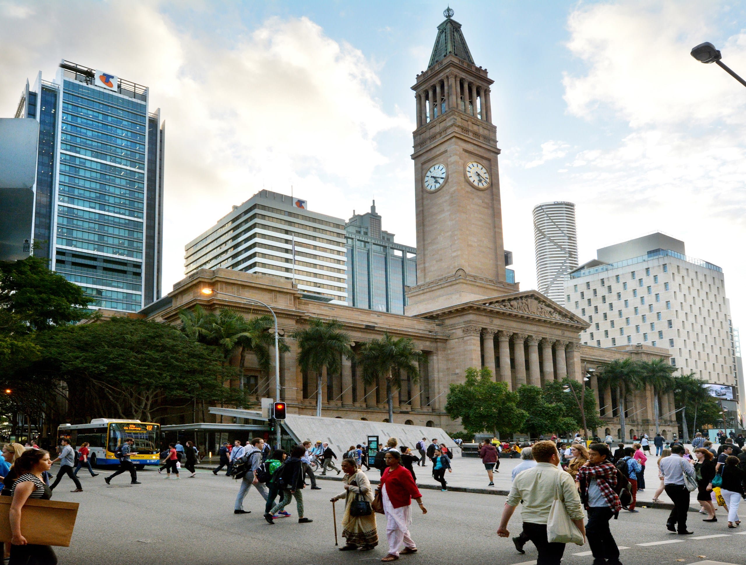QLD leads the way - Australasian Bus and Coach