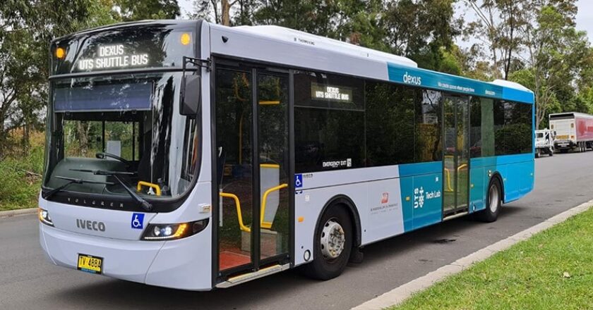 Utsw Shuttle University of technology Sydney UTS Kingsford Smith Tranport KST buses ...